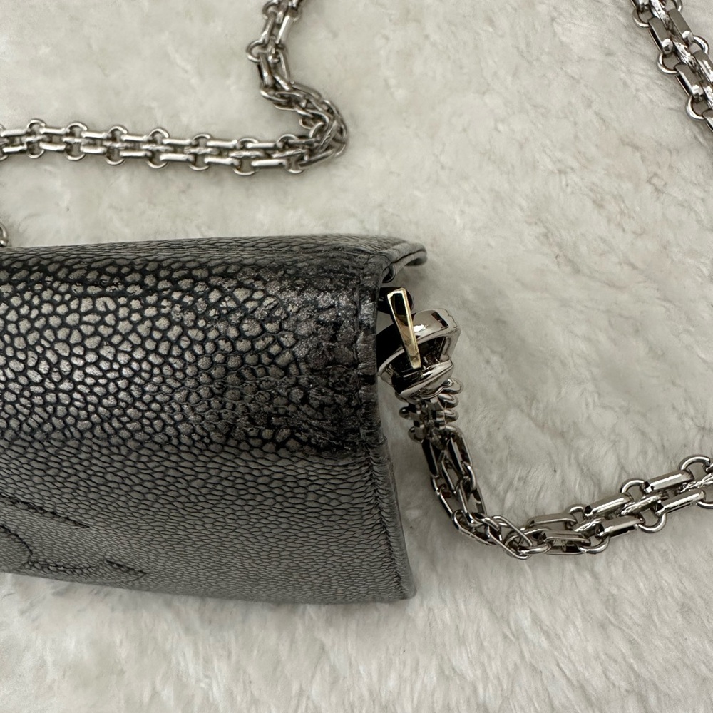 CHANEL Textured Black Crossbody Bag with Silver Chain - Picture 6 of 14